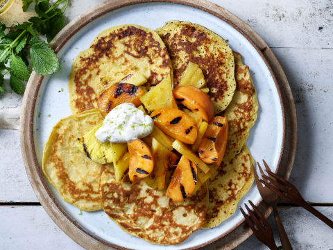 Limoenpannenkoekjes Met Ricotta En Gegrild Zomerfruit Libelle Lekker