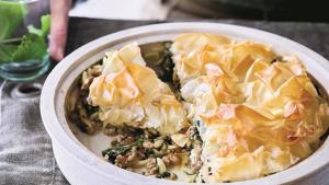 Taart met lamsgehakt, spinazie en krokant filodeeg