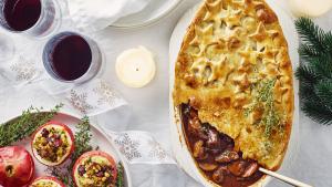 Hertenstoofpotje met gevulde appeltjes