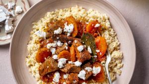 Griekse stoofpot met lamsvlees (kokkinisto)