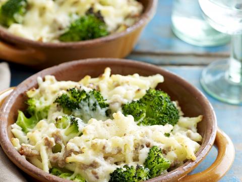 Macaroni met gehakt en broccoli