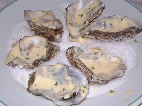 Oesters in champagnesaus