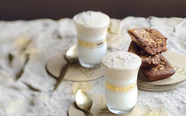 Blanc-manger au lait d’amande et mousse de châtaigne