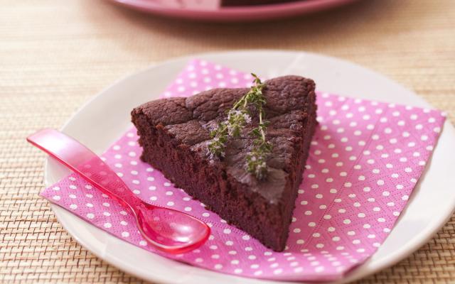 Gâteau au chocolat et à la betterave