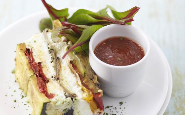 Terrine de légumes grillés au halloumi