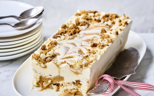 Semifreddo van witte chocolade en dulce de leche