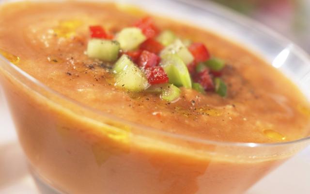 Soupe aux tomates grillées