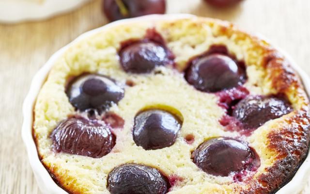 Clafoutis de cerises au fromage blanc