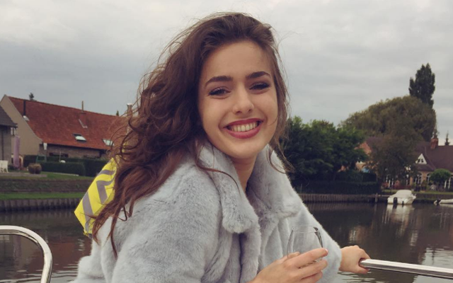 Ola Pola Olga Leyers Gaat Uit De Kleren Voor Fotoshoot Hot Sex