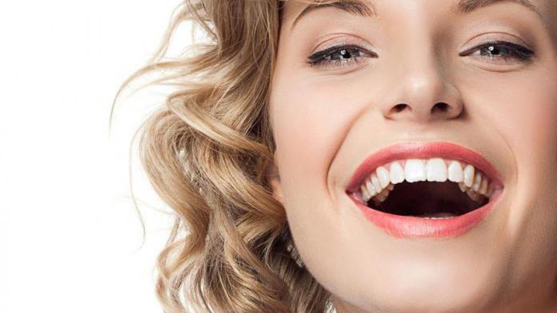 5 astuces infaillibles pour des dents plus blanches 5 astuces infaillibles pour des dents plus blanches