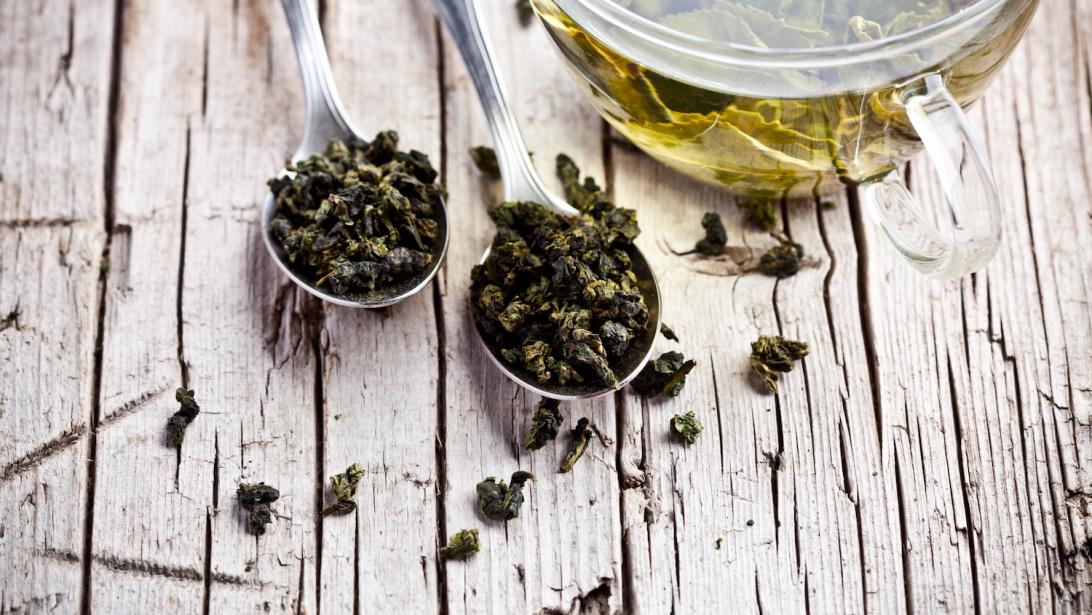Bien-être: le thé vert, un véritable allié pour votre santé Bien-être: le thé vert, un véritable allié pour votre santé