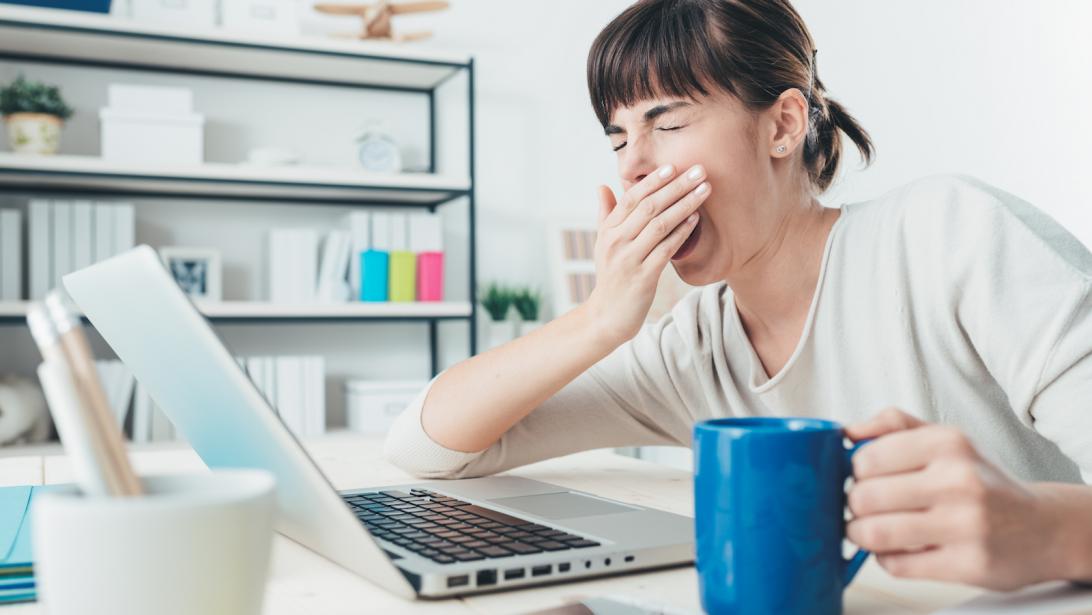 Les aliments à éviter pour ne pas vous endormir au bureau Les aliments à éviter pour ne pas vous endormir au bureau