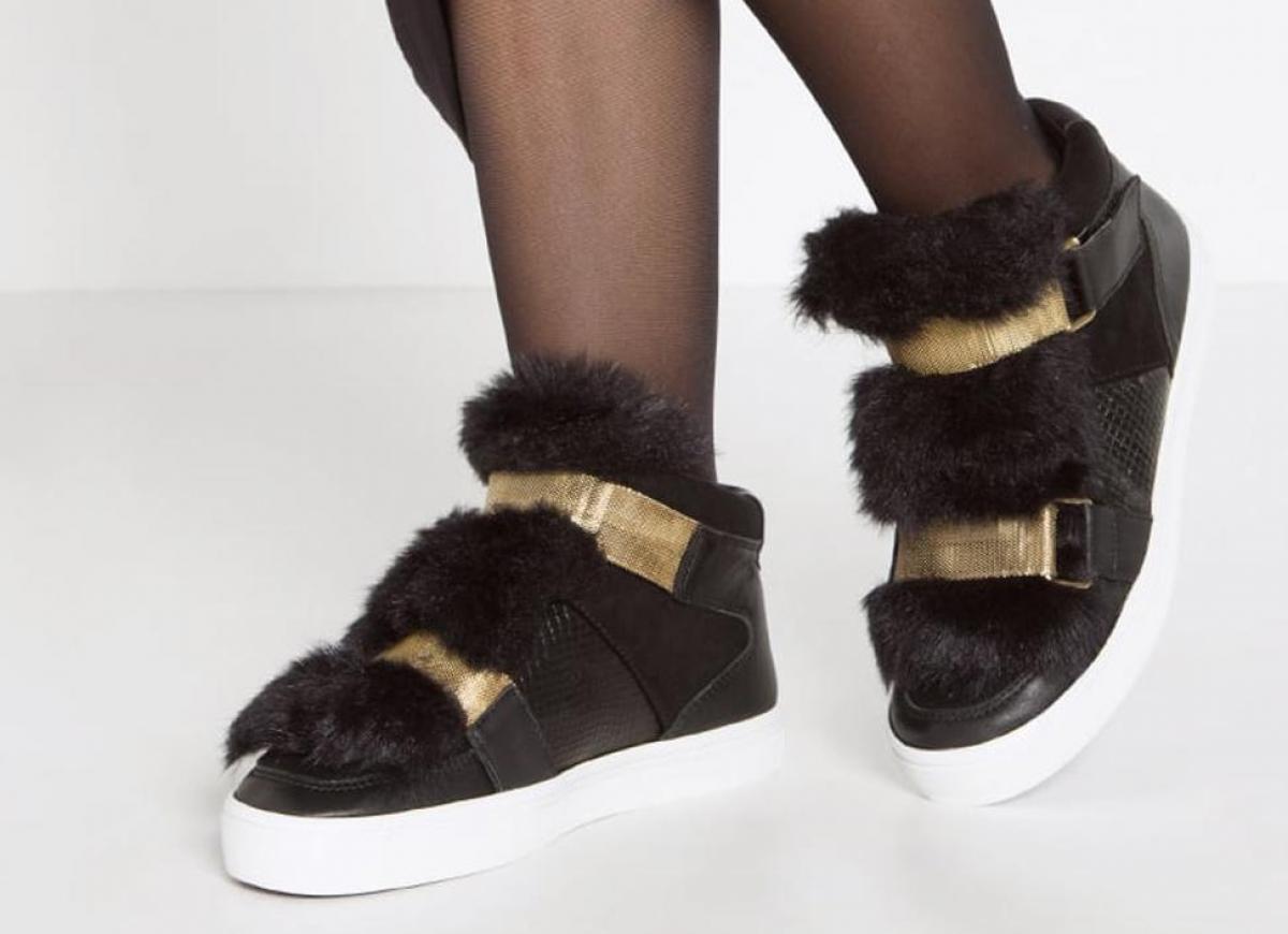 Les chaussures fluffy