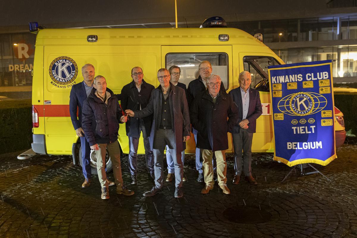 Ambulanciers Filip En Marc Trekken Straks Al Voor De Vierde Keer Naar