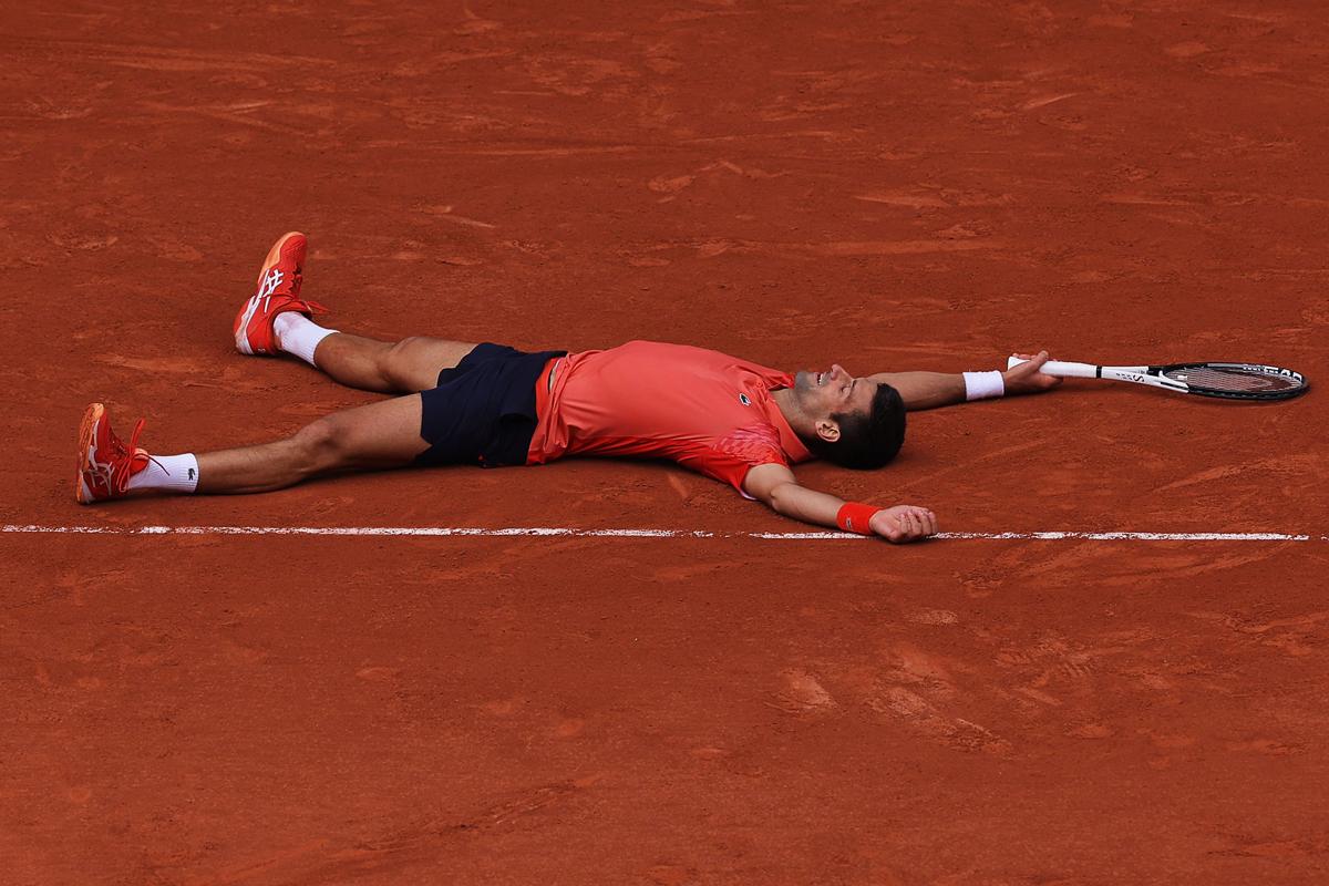 Roland Garros Djokovic le premier homme à remporter 23 titres du