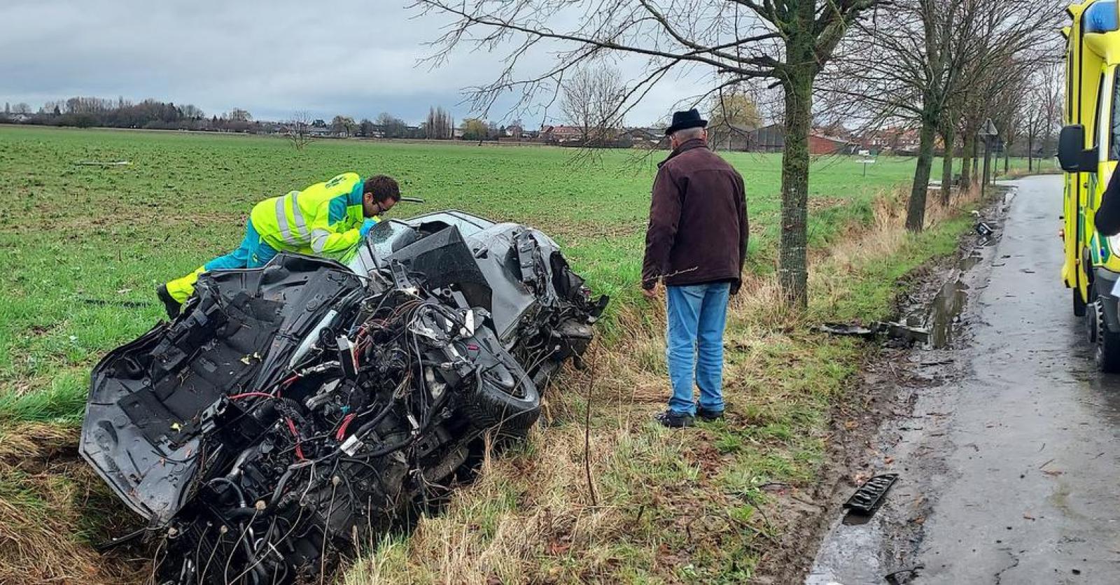 Twee Zware Verkeersongevallen In Komen Waasten Als Bij Wonder Slechts