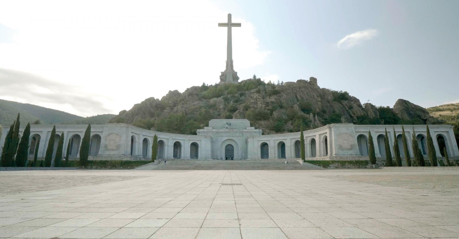 La Gloire De Franco Le Mausol E De La Honte