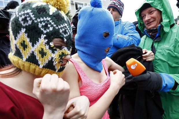 JO Sotchi Des Actions Des Pussy Riot Au Parc Olympique Seraient