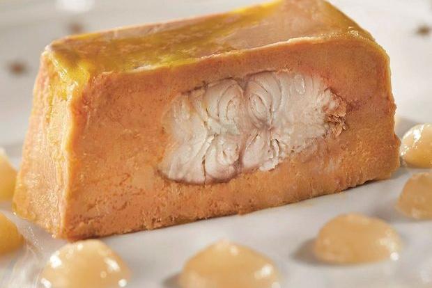 Terrine Van Foie Gras Met Gerookte Paling En Perencoulis