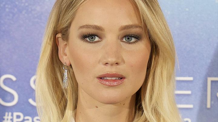 Jennifer Lawrence scoort slechte punten na deze opvallende bekentenis Jennifer Lawrence scoort slechte punten na deze opvallende bekentenis