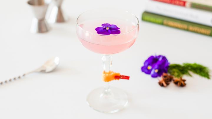 2 heerlijke kerstcocktails om dit weekend mee te scoren 2 heerlijke kerstcocktails om dit weekend mee te scoren