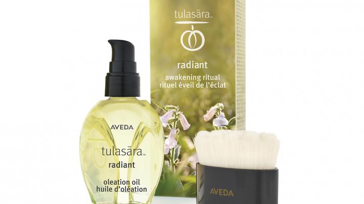 Win een Aveda tulasāra™ morning awakening ritual kit t.w.v. €93 Win een Aveda tulasāra™ morning awakening ritual kit t.w.v. €93