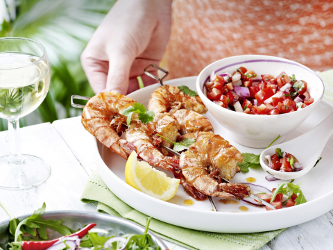 Brochettes de scampis et salsa - Cuisine et Recettes - Recette - Femmes