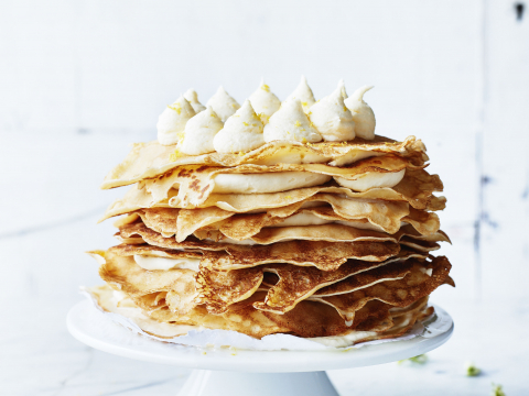 Gateau De Crepes Ganache Au Chocolat Blanc Et A La Fleur De Sureau Cuisine Et Recettes Recette Femmes D Aujourd Hui Delices