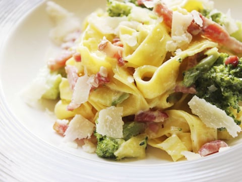 Pasta met broccoli en spek - Libelle Lekker