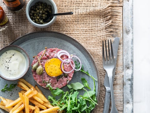 Steak Tartaar Met Frietjes Libelle Lekker