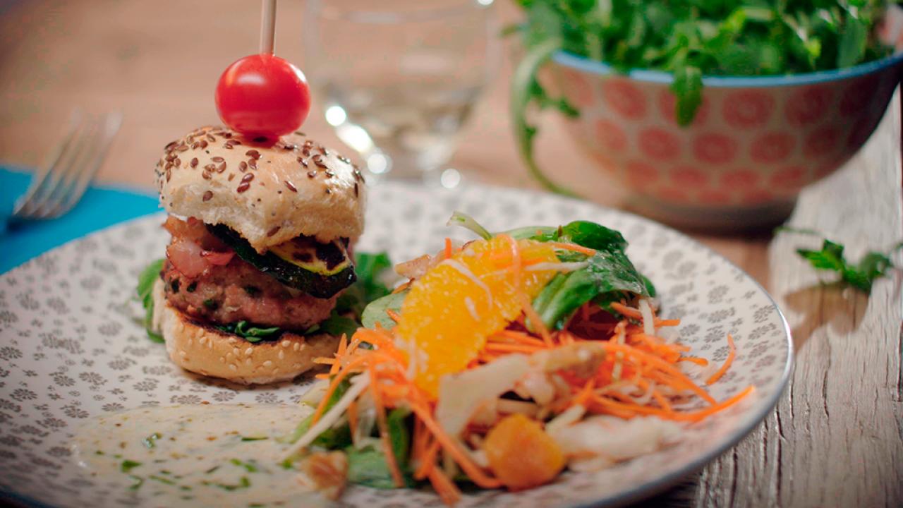 Patriottisch Streven Voorstad Mini-hamburgers op z'n mediterraans - Libelle Lekker