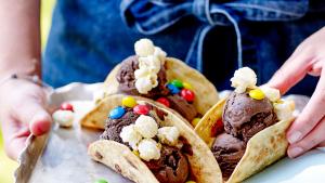 Taco's met chocolade-ijs, popcorn en M&M's