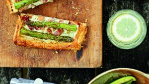 Quiche met groene asperges en bacon