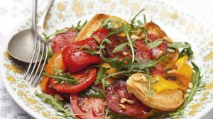 Salade van geroosterde paprika met chorizo
