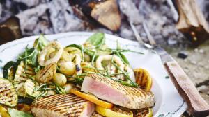 Zwaardvis gegrild met citrus en courgette