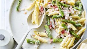 Penne met krab en groene asperges
