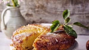 Upside down appelcake met karamelsaus