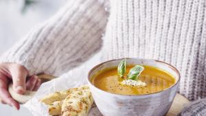 Pittige wortel-tomatensoep