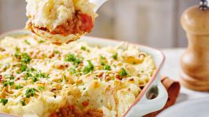 Shepherd's pie met linzen en knolselderpuree