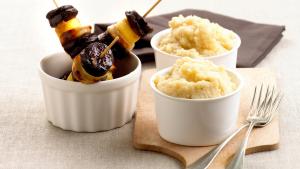 Brochettes van pens en appel met aardpeer-knolselderpuree