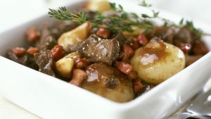 Boeuf bourguignon met pastinaak