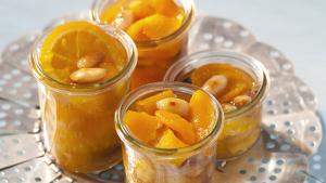 Sinaasappelmarmelade met abrikoos en amandel
