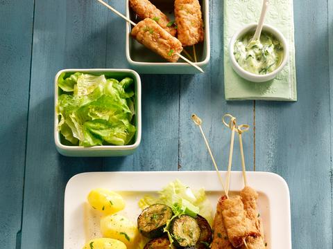 Kabeljauwsticks met courgettesalade