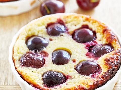 Kersenclafoutis met plattekaas