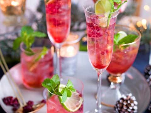 Cranberry mojito