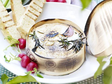 Camembert in z'n doosje