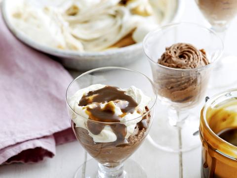Chocolade-karamelmousse