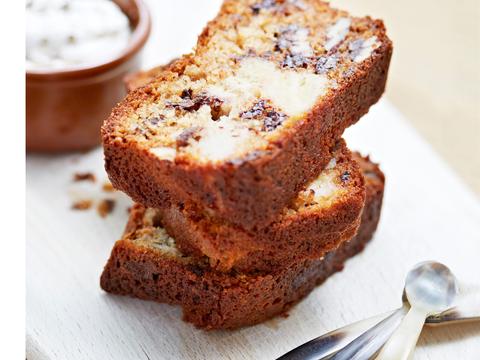 Bananencake met honing en kruiden
