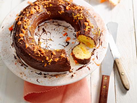Cake aux carottes et mandarines glaçage chocolat