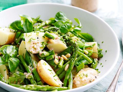 Aardappelsalade met peultjes